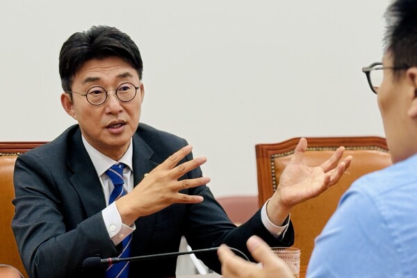 더불어민주당 노종면 의원이 14일 국회 본청에서 인터뷰를 하고 있다. 2025.7.14. 김성진 기자