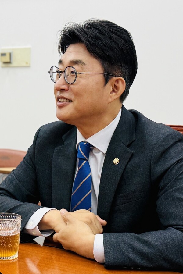 더불어민주당 노종면 의원이 14일 국회 본청에서 인터뷰를 하고 있다. 2025.7.14. 김성진 기자