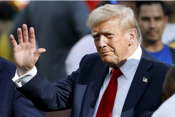 23일 일본과의 상호관세 합의 사실을 발표한 도널드 트럼프 미국 대통령. 일본경제신문 7월 23일