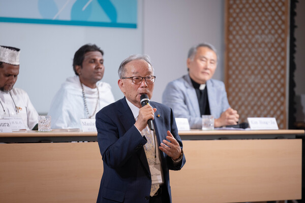 ​박남수 천도교 전 교령이 15일 서울 서초동 정토사회문화회관에서 열린 '화해와 평화를 위한 아시아 종교간 대화'의 마무리 발언을 하고 있다. 2025.7.15. [평화재단 제공] 시민언론 민들레