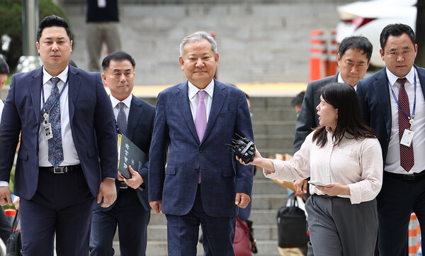 이상민 전 행정안전부 장관이 구속 전 피의자 심문(영장실질심사)을 위해 지난달 31일 서울 서초구 서울중앙지방법원으로 들어서고 있다. 2025.7.31. 연합뉴스
