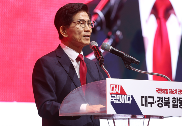 국민의힘 김문수 당대표 후보가 8일 대구 북구 엑스코에서 열린 국민의힘 제6차 전당대회 대구·경북 합동연설회에서 정견 발표를 하고 있다. 2025.8.8. 연합뉴스