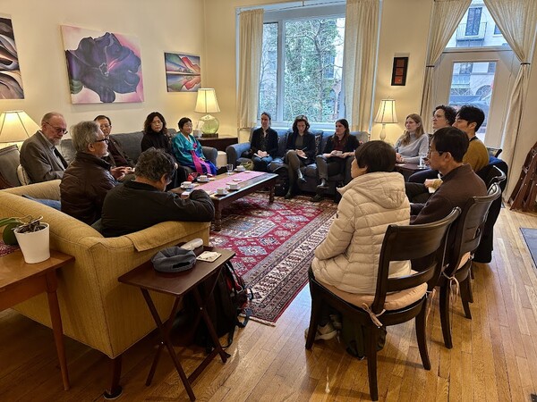 '퀘이커의 집' 방문.