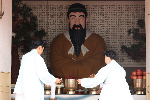 서울 종로구 사직단 내 단군성전에서 4일 단군이 홍익인간 이념을 구현하고 승천한 날을 기리는 '어천절(御天節)' 대제전이 열리고 있다. 2023.5.4. 연합뉴스 