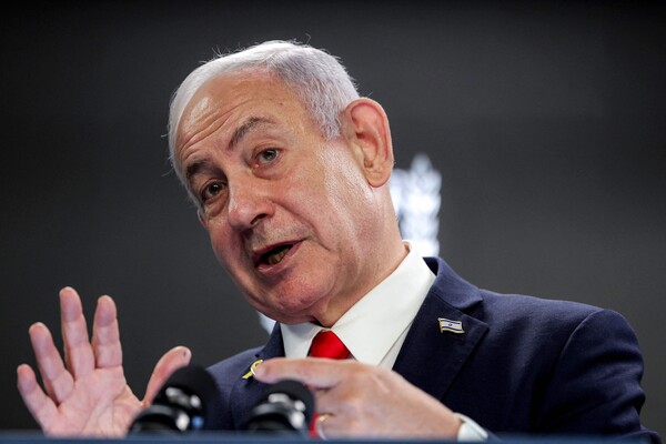 이스라엘 베냐민 네타냐후 총리가 10일 예루살렘 총리실에서 기자회견을 하고 있다. 네타냐후는 이날 가자지구 점령 계획이 없다면서 인도적 지원을 위한 안전 통로를 마련하겠다고 약속했다. 2025. 08. 10 [AFP=연합뉴스]