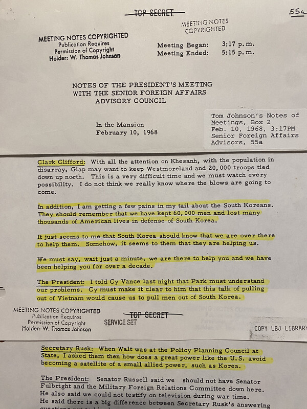 한국을 위한 미국의 희생에 감사할지 모른다는 비난이 담겨있는 존슨과 그의 최고 정책 조언자들과의 회의 기록. 1.21 청와대 습격 시도와 푸에블로호 피랍에 대한 한국과 미국의 입장 차이가 긴장을 초래했다. (이길주 시민기자 제공)