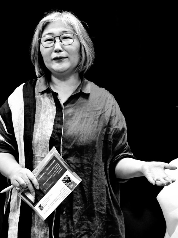 사회를 맡은 문학박사이자 시인 강은미. 사진 한요나 시민기자