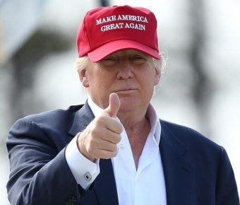 마가(MAGA) 모자 쓴 트럼프