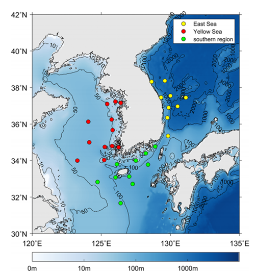 그림 5. 한반도 해역의 수심지도 위에 수온실측위치를 표기한 것(상기 논문에서 인용).