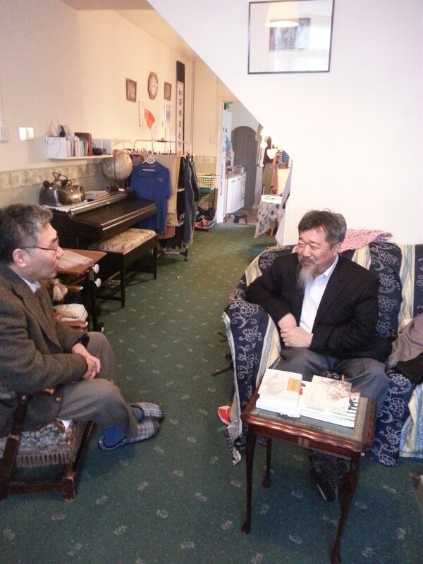 수염있던 시절 한홍구 교수가 영국 시골 우리집을 방문했다.(김성수 시민기자)