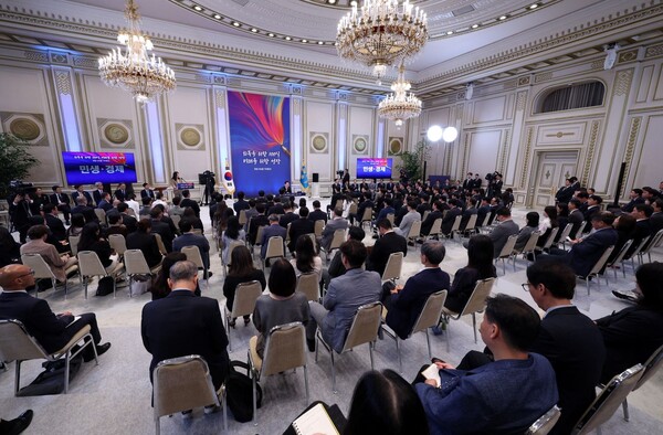 11일 청와대 영빈관에서 '회복을 위한 100일, 미래를 위한 성장'이 진행되고 있다. 2025.9.11 [대통령실통신사진기자단] 연합뉴스