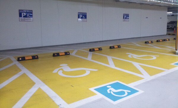 장애인 주차장. 연합뉴스 자료사진