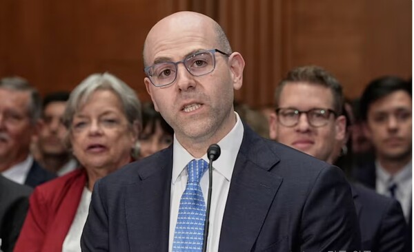 트럼프 대통령이 지명한 스티븐 미런 FRB 신임 이사.  KSAT.com