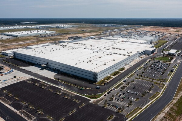 지난 4일  미국 이민 당국의 불법 기습 단속으로 한국인 노동자 대규모 체포, 구금 사태를 빚은 미 조지아주 현대차그룹-LG솔루션 배터리 공장 건설 현장. 2025. 09. 09 [AFP=연합뉴스]