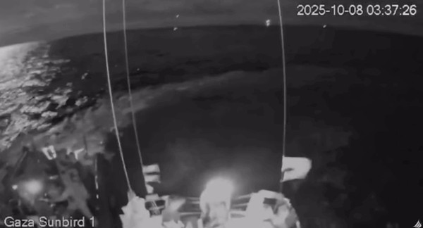 지난 8일 새벽 '천 개의 매들린호 선단' 소속 선버드호가 이스라엘 해군에 의해 나포 전 촬영한 폐쇄회로(CC)TV 영상. 2025.10.9. 자유선단연합 제공