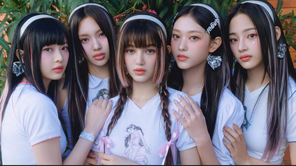 뉴진스는 10월 30일 계약해지무효 소송 선고를 기다리고 있다.