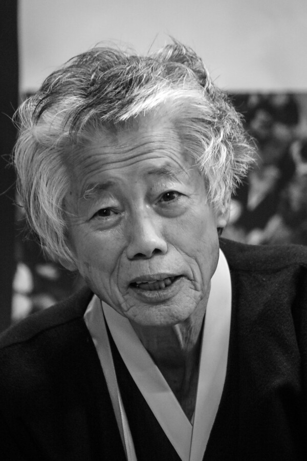 2018년 3월 12일 통일문제연구소에서 비주류사진관 특강하는 백기완 선생. 정남준 사진가.