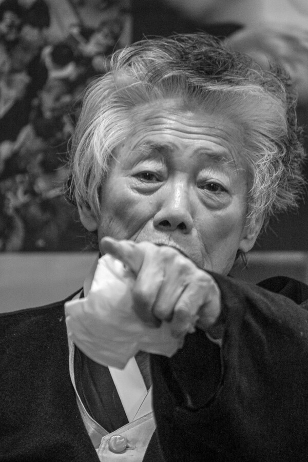 2018년 3월 12일 통일문제연구소에서 비주류사진관 특강하는 백기완 선생. 정남준 사진가.