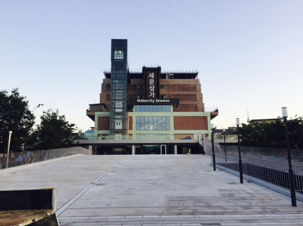 2017년 박원순 서울시장 시절 조성한 다시·세운광장. (서울시)