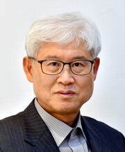 오태규 전 한겨레 논설실장