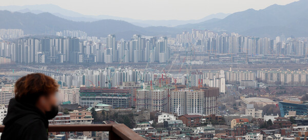 서울 남산 전망대에서 바라본 아파트 단지, 연합뉴스 자료사진